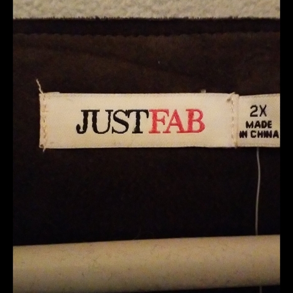 Plus size spring jacket - Picture 2 of 6